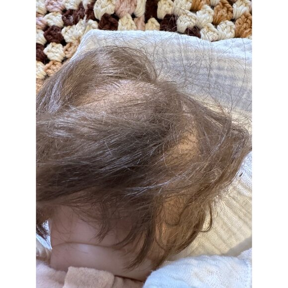 G. Hegler Lifelike Newborn Baby Doll Reborn Baby style Outfit Blanket imaginary - Picture 16 of 16